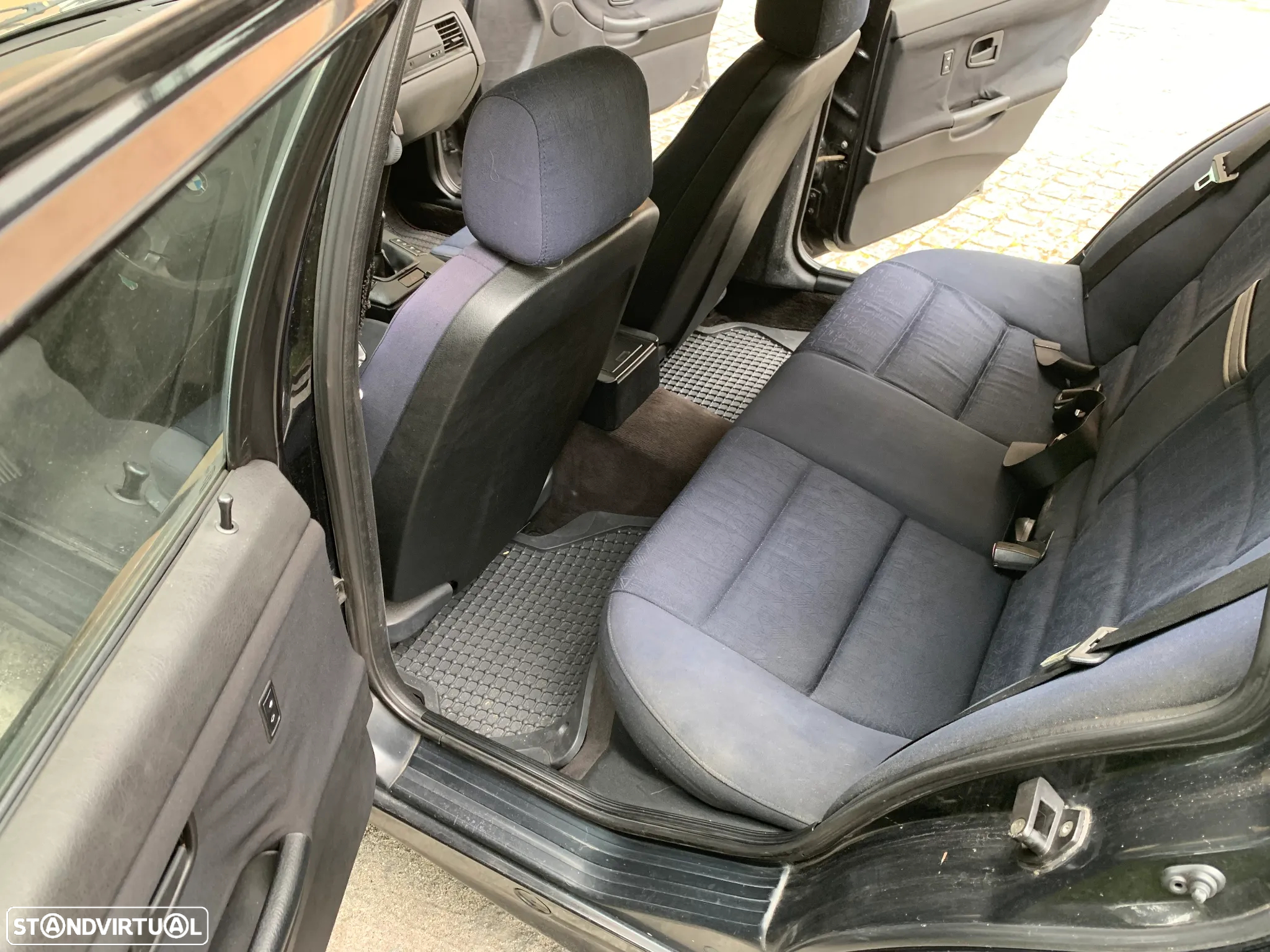 BMW 318 tds Touring Sport - 6