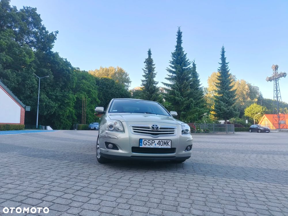 Toyota Avensis 1.8 VVT-i Luna - 7