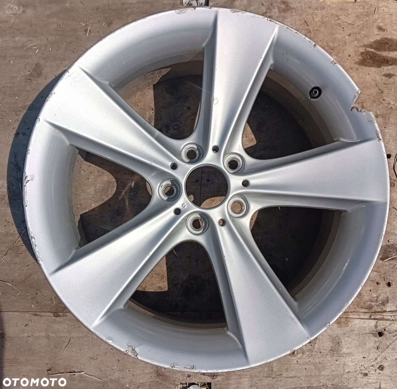 FELGA BMW STYLING 128 8JX19 ET20 5X120 6761991 - 1
