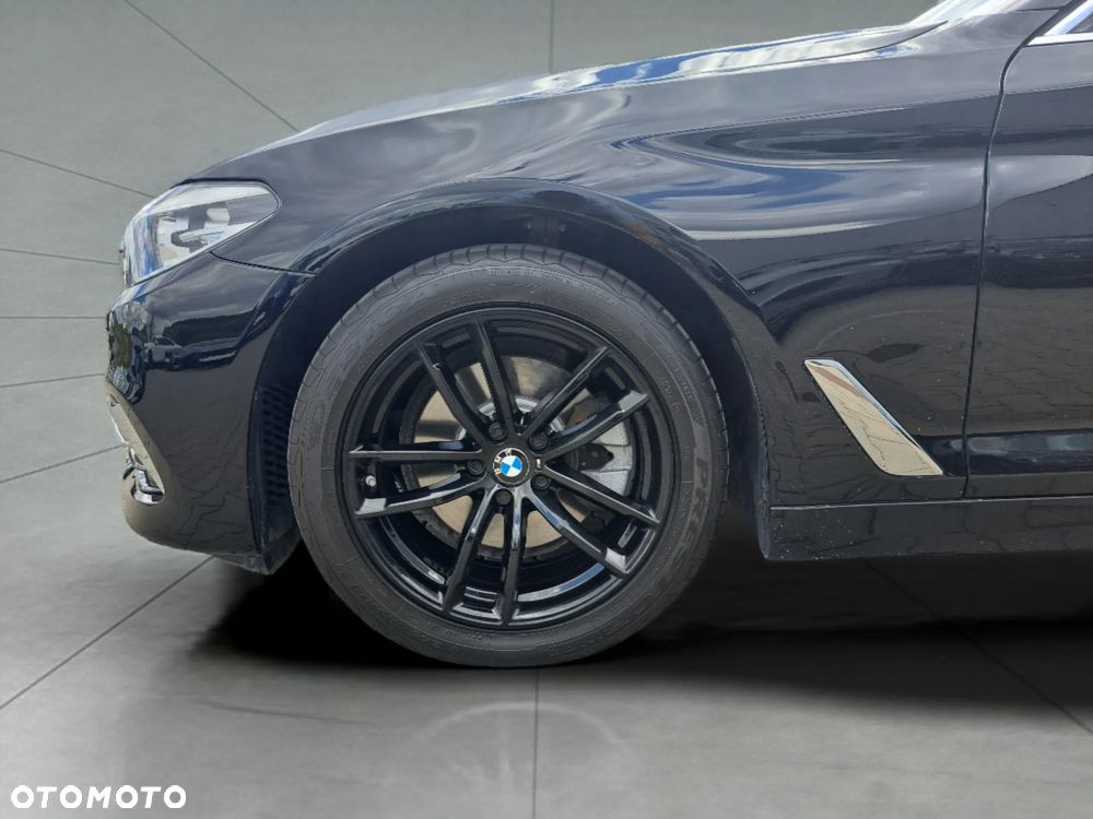 BMW Seria 5 520d xDrive Luxury Line - 8