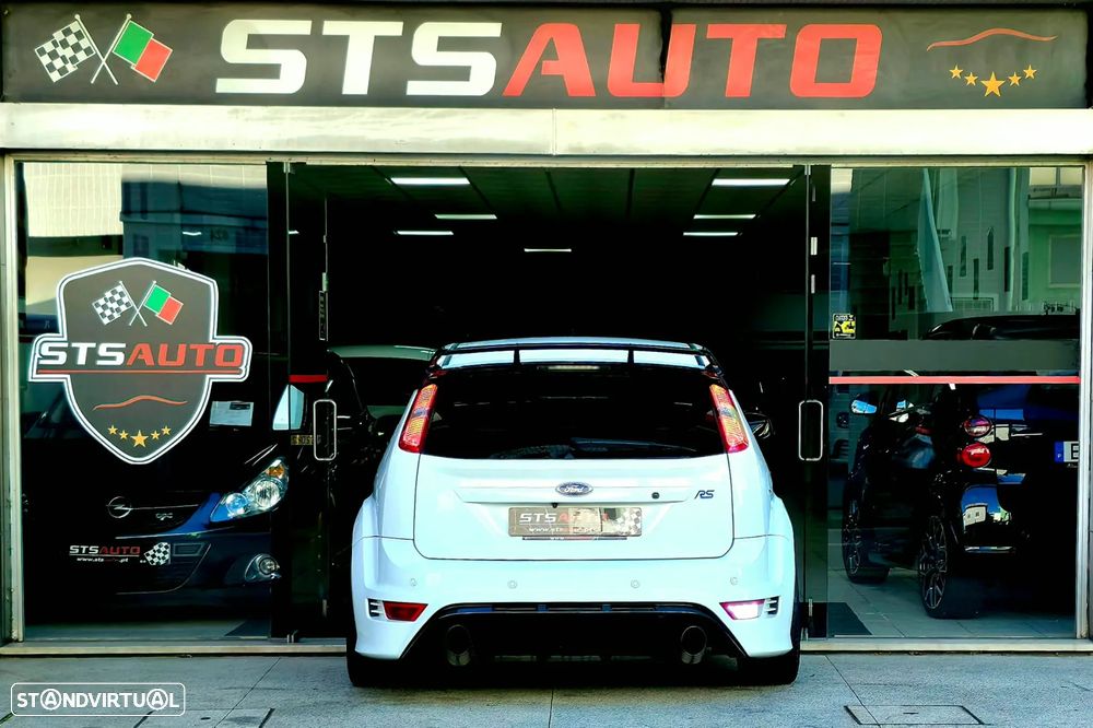 Ford Focus 2.5 T RS - 14