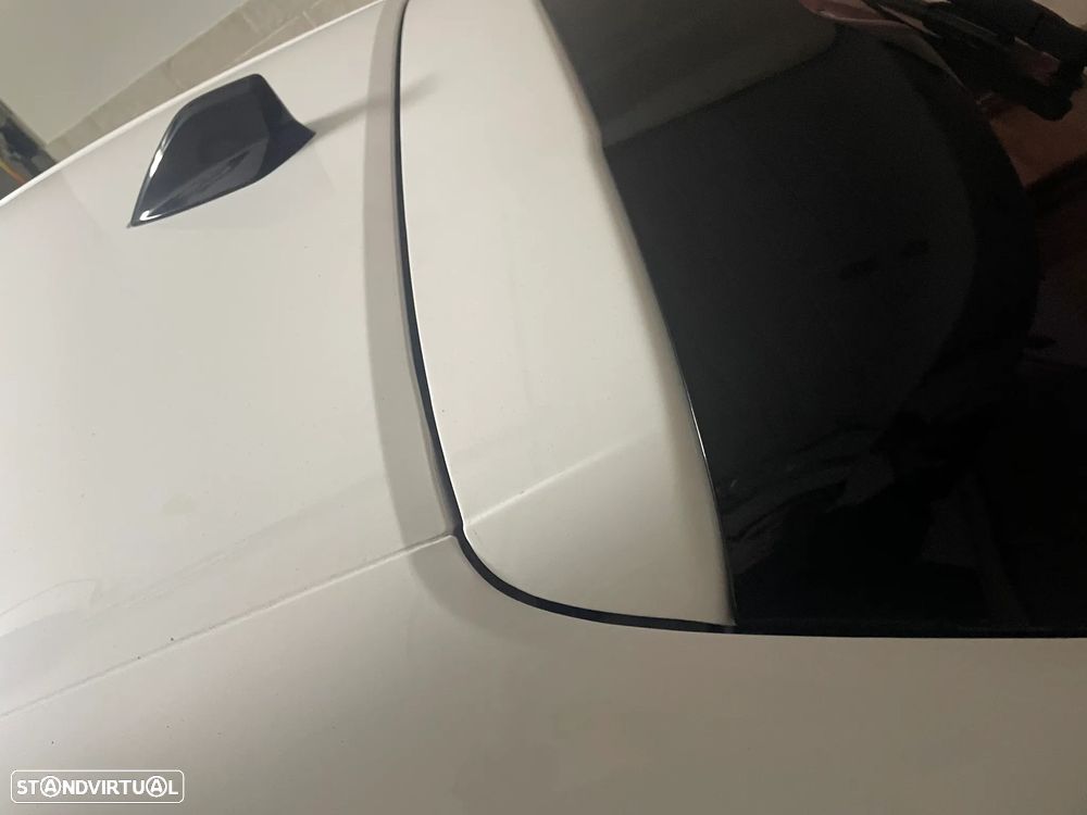 Peugeot 208 1.2 Hybrid Allure e-DCS6 - 6