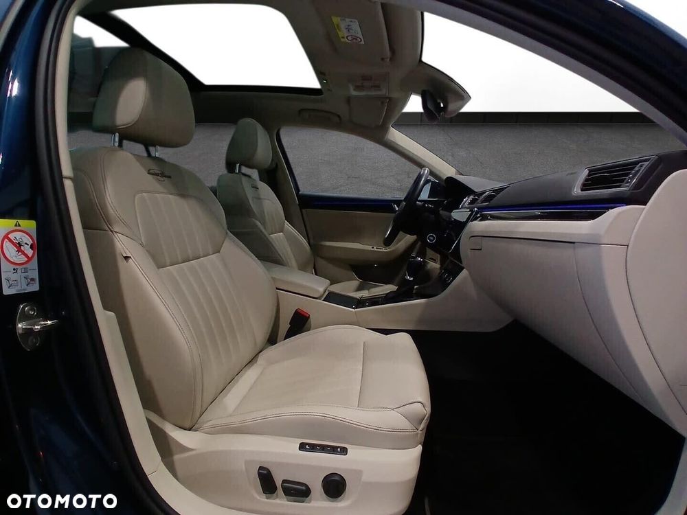 Skoda Superb 2.0 TSI DSG L&K - 27