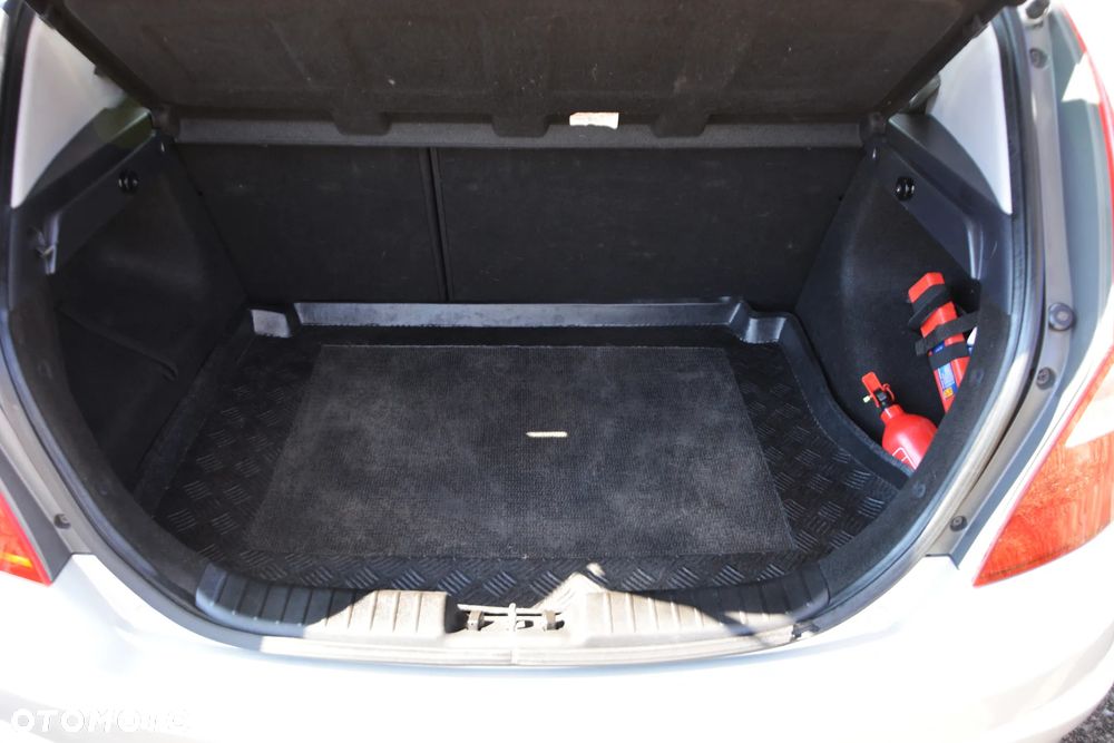 Hyundai i30 1.4 Edition Plus - 27