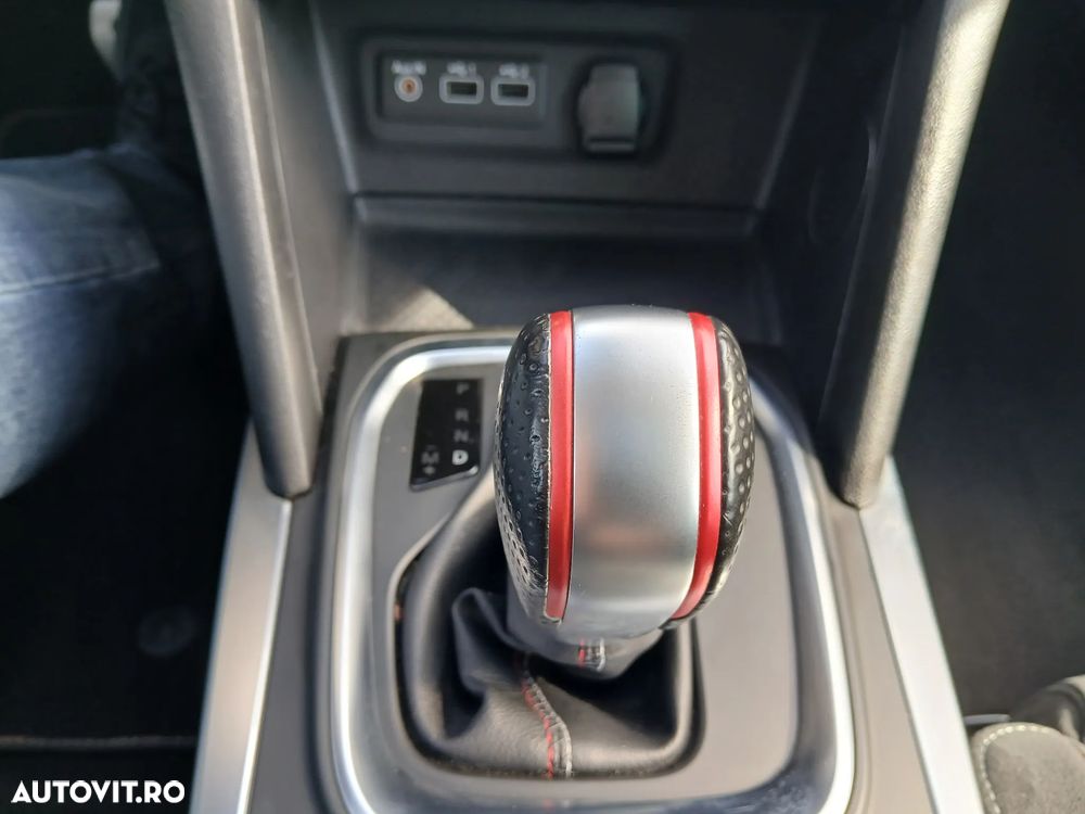 Renault Megane TCe 300 GPF EDC RS - 17