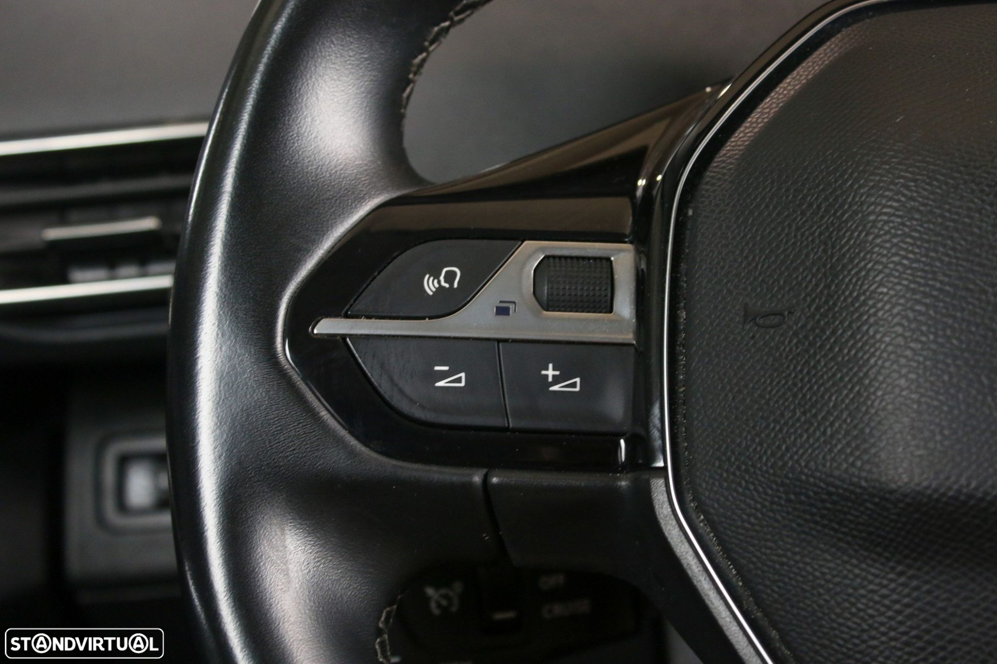 Peugeot 3008 1.2 PureTech Allure Pack - 33