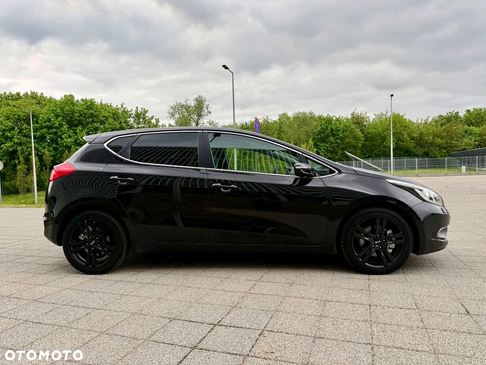 Kia Ceed 1.6 CRDi 128 Platinum Edition - 9