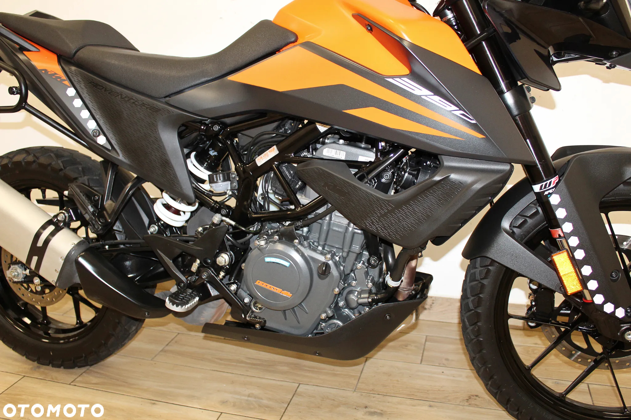 KTM Adventure - 8