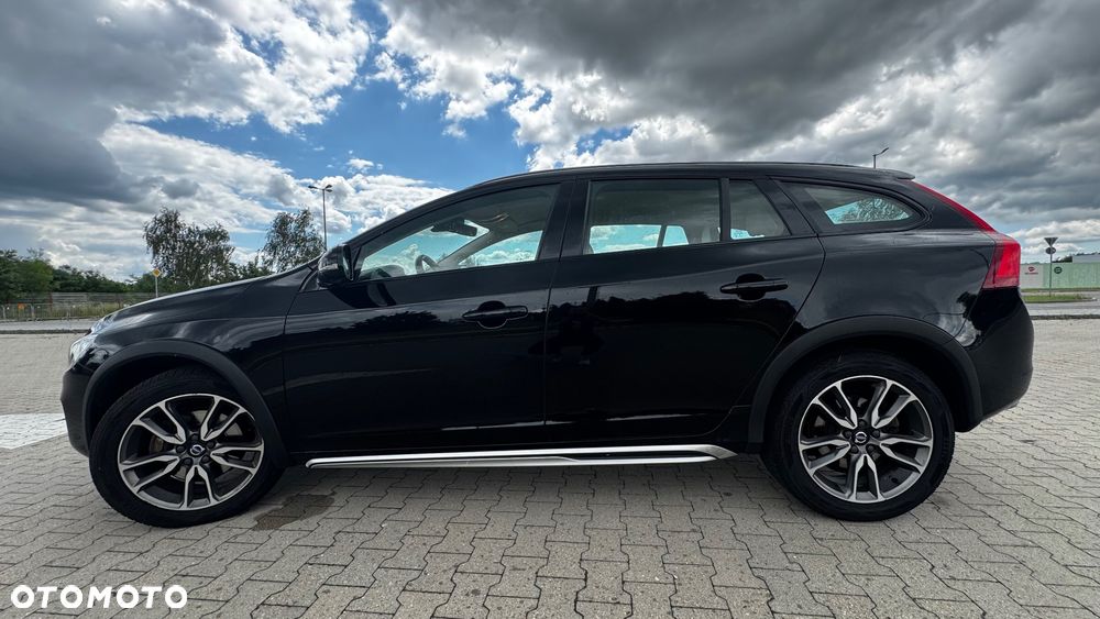 Volvo V60 Cross Country T5 AWD Summum - 4