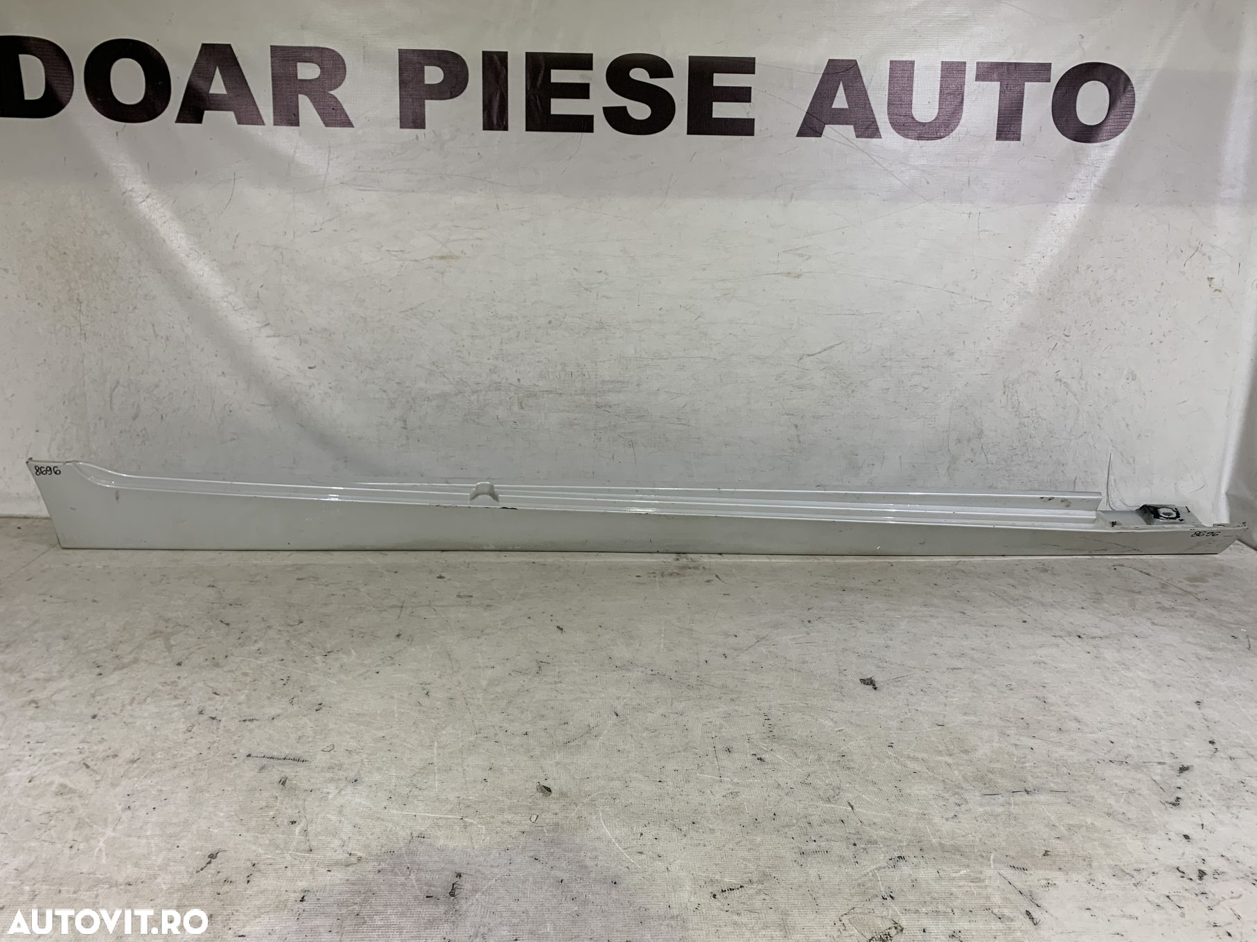 Prag dreapta BMW Seria 5, F10, F11, 2010, 2011, 2012, 2013, 2014, 2015, 2016, cod origine OE 51777184774. - 1