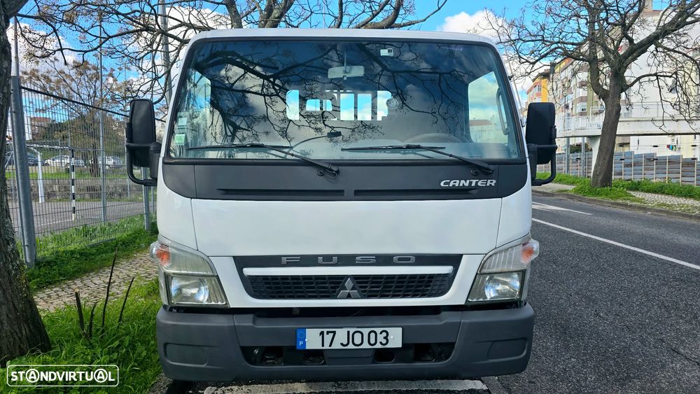 Mitsubishi Fuso Canter - 2