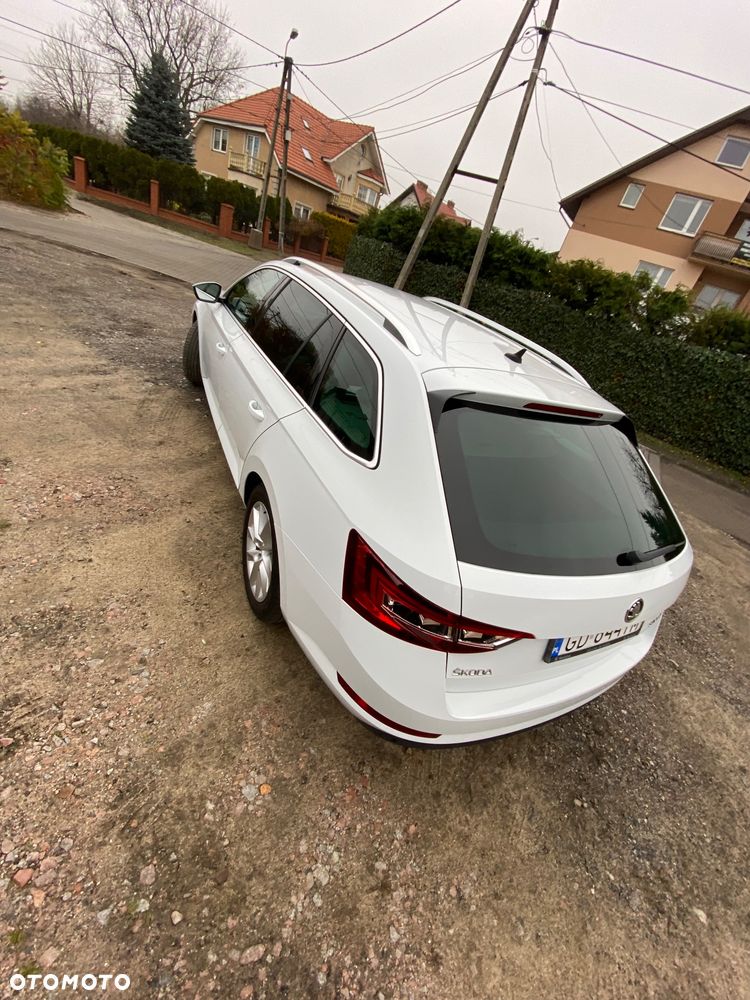 Skoda Superb 2.0 TDI Style - 3