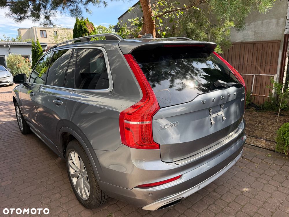 Volvo XC 90 T6 AWD Momentum 7os - 17