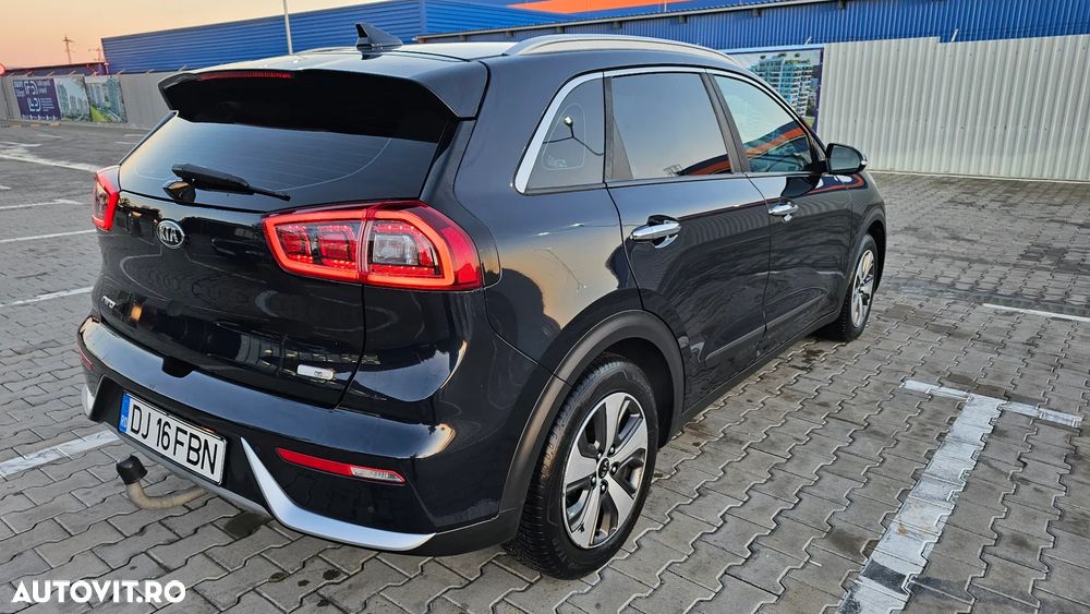 Kia Niro 1.6 GDI 2WD Aut. Spirit - 3