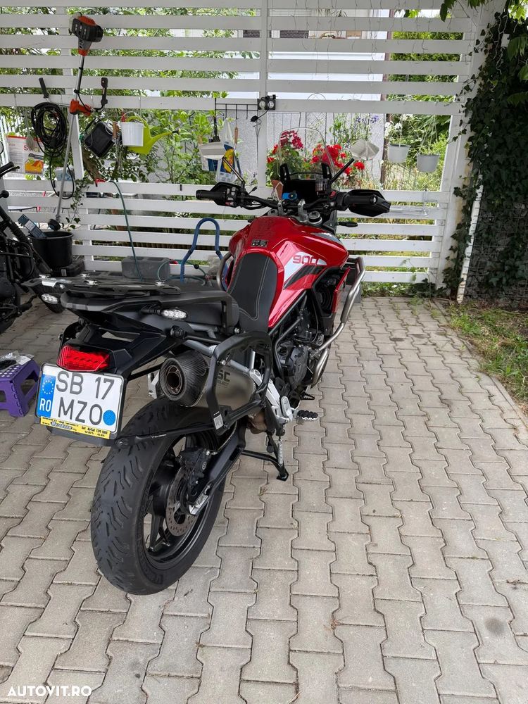 Triumph Tiger 900 - 5