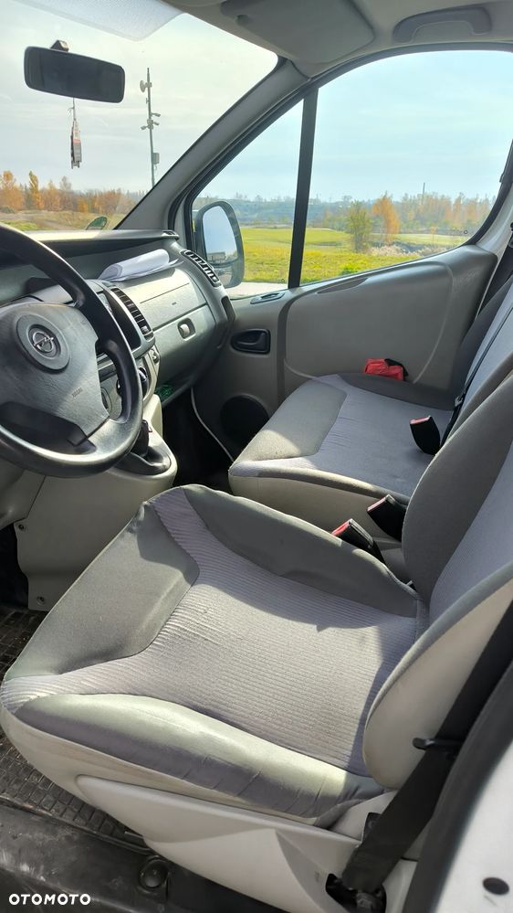 Opel Vivaro L1H1 2.7t - 9