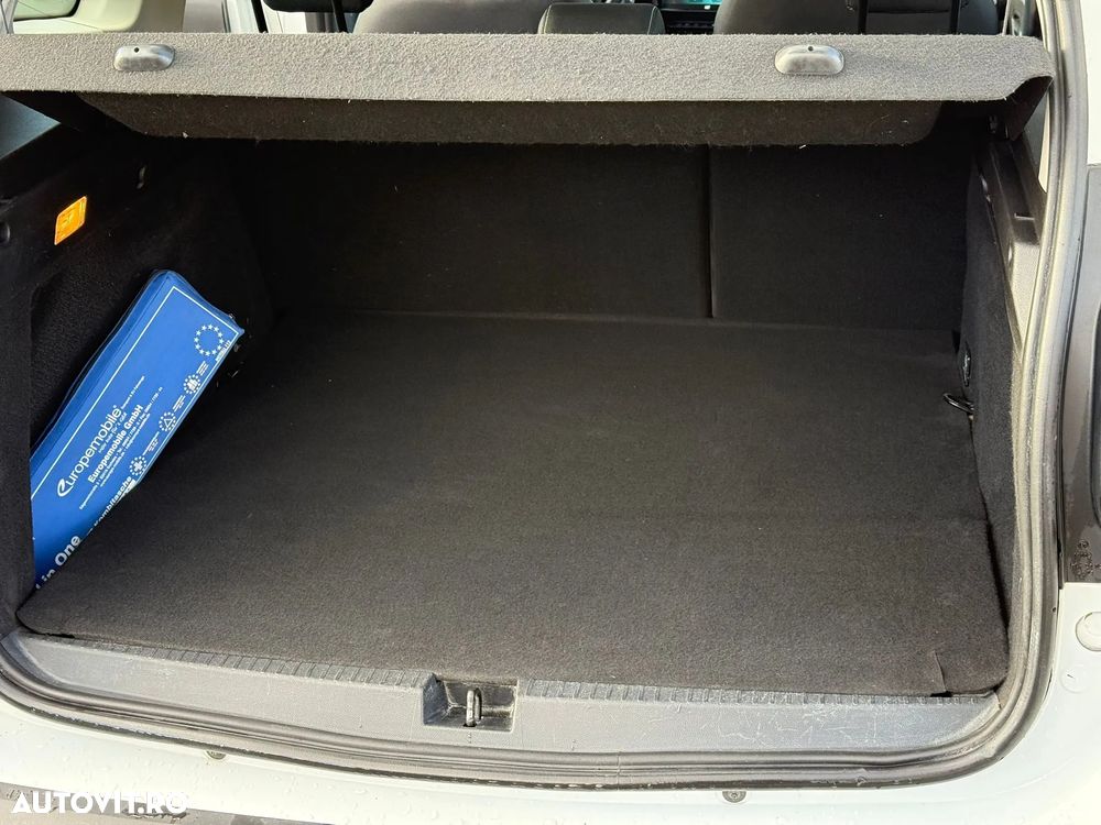 Dacia Duster Blue dCi 115 4WD Celebration - 9