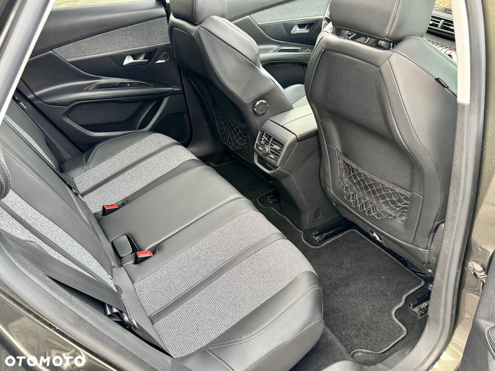 Peugeot 3008 - 13