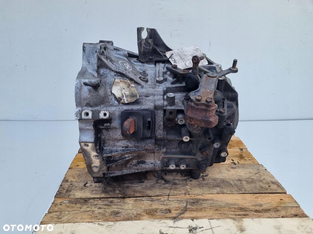 Toyota Corolla Verso 2.2 D4D SKRZYNIA BIEGÓW manualna MANUAL - 4