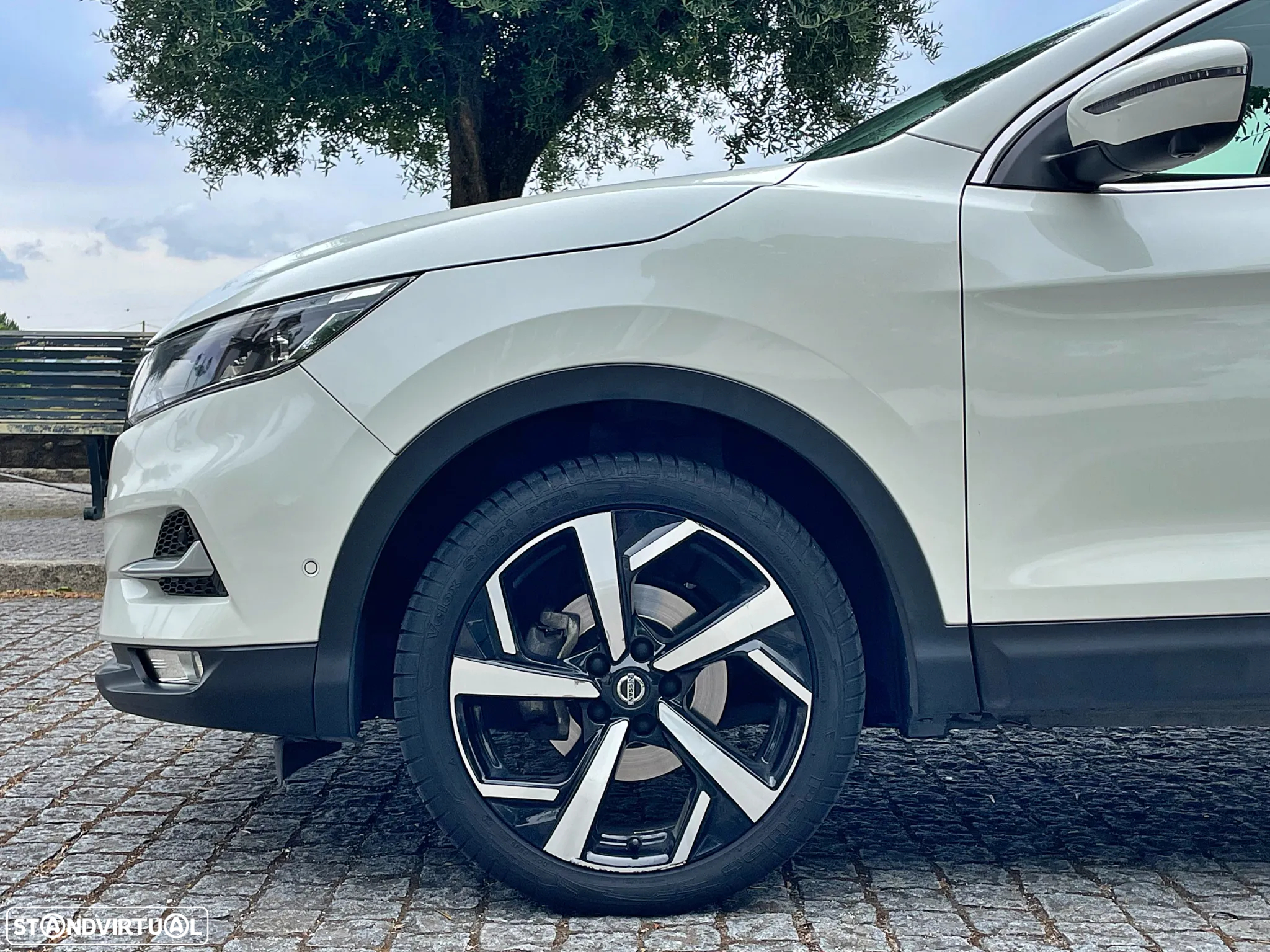 Nissan Qashqai 1.5 dCi Tekna - 13