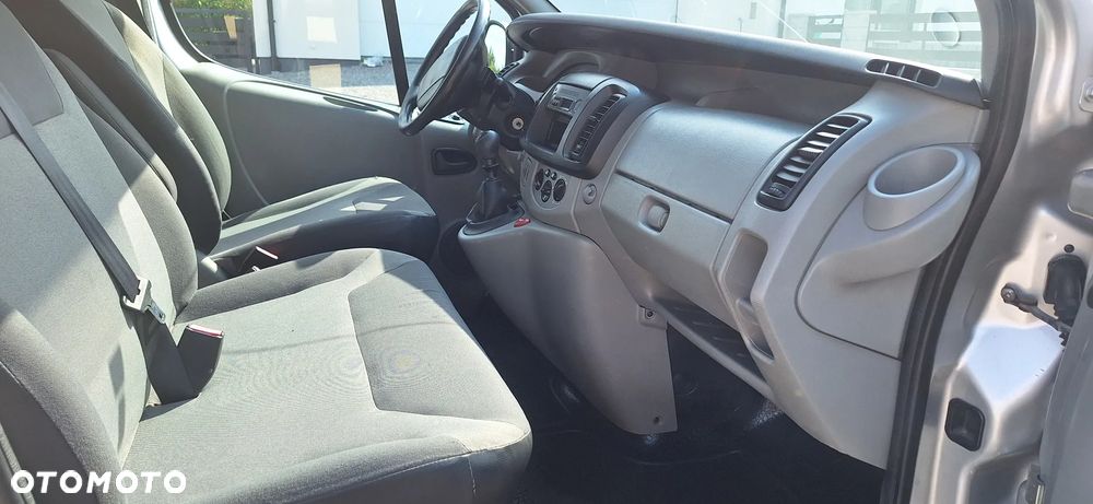 Renault Trafic - 8
