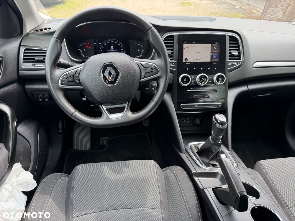 Renault Megane 1.3 TCe Evolution - 19