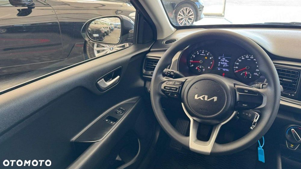 Kia Rio - 37
