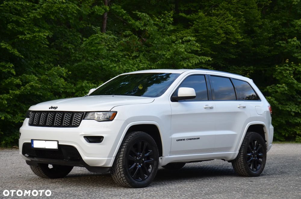 Jeep Grand Cherokee - 1