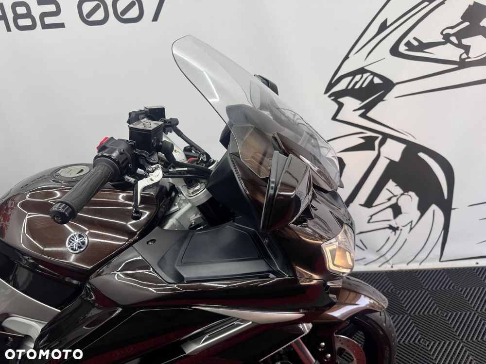 Yamaha FJR - 32