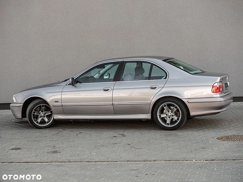 BMW Seria 5 - 10