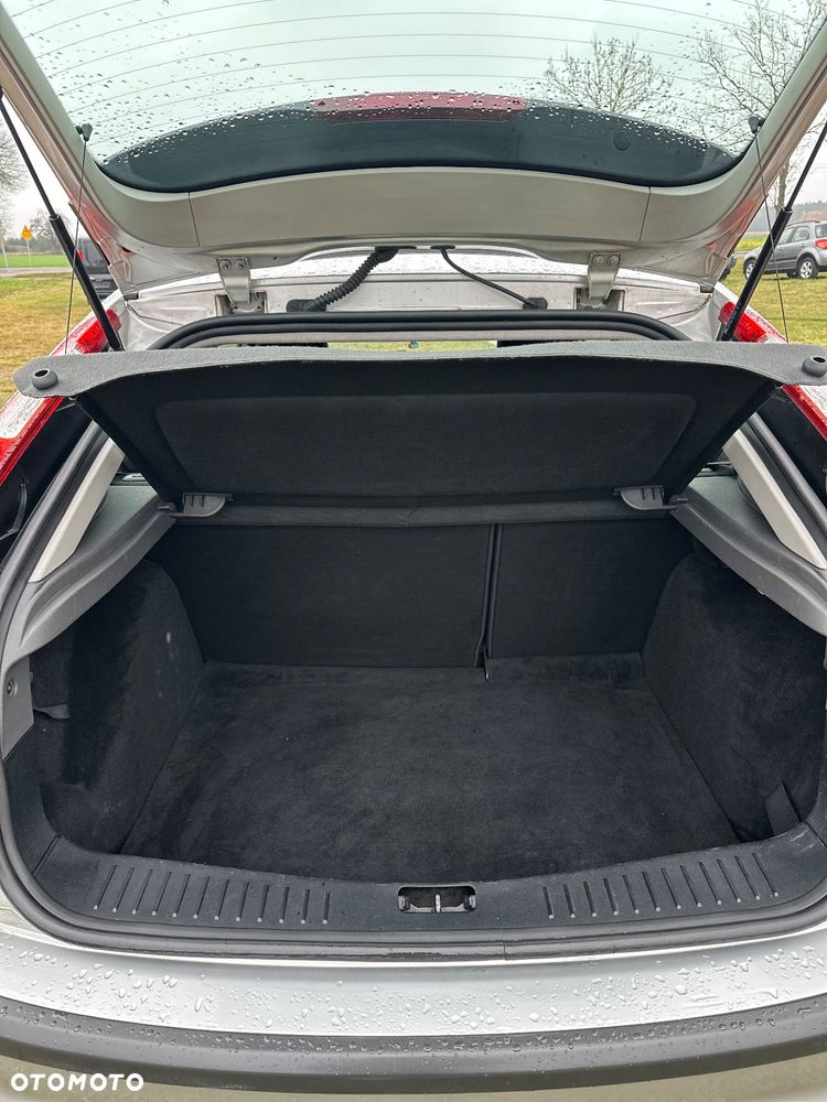 Ford Focus 2.0 TDCi Ghia - 14