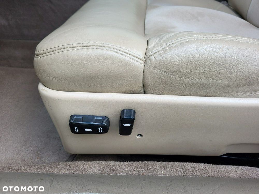 Cadillac Seville - 27