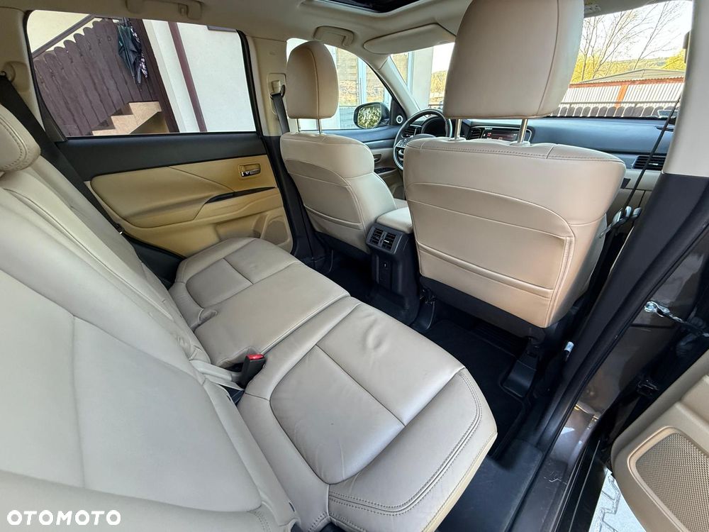Mitsubishi Outlander 2.0 Intense Comfort 4WD CVT - 20