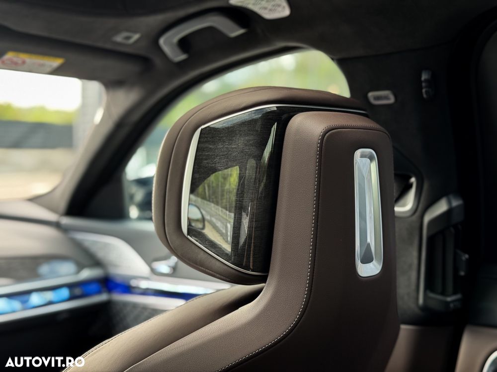 BMW Seria 7 - 29