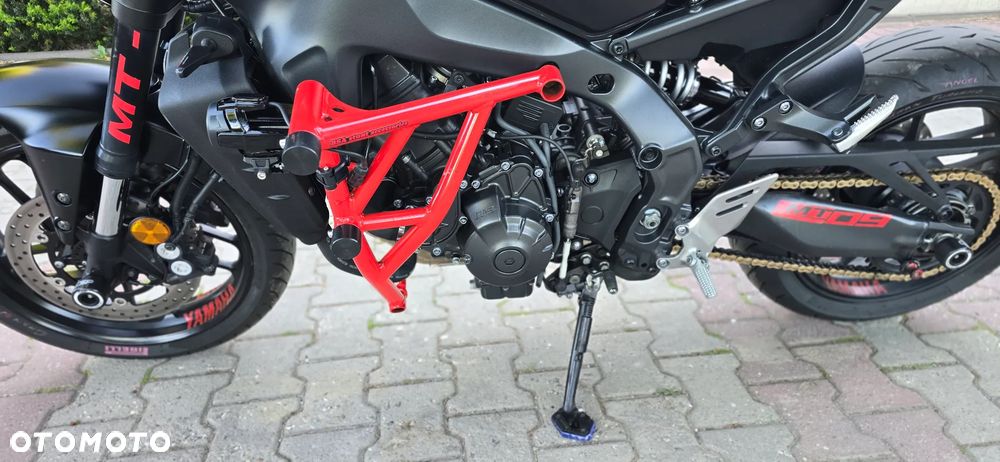 Yamaha MT - 28