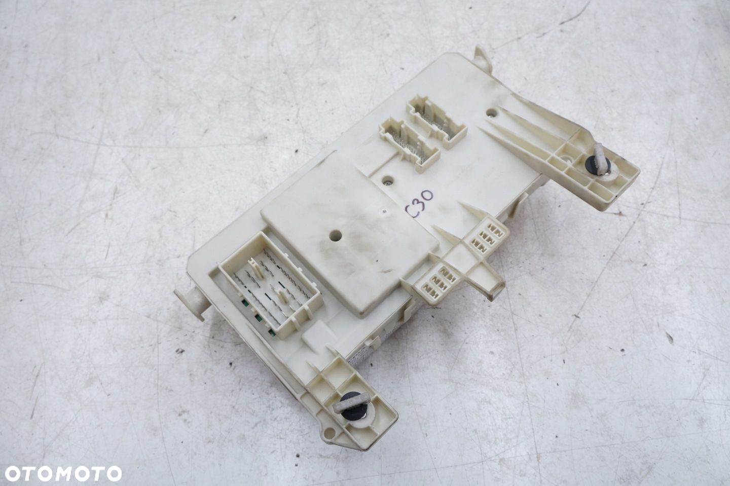 SKRZYNKA BEZPIECZNIKÓW BSI CEM VOLVO C30 31268178 - 2