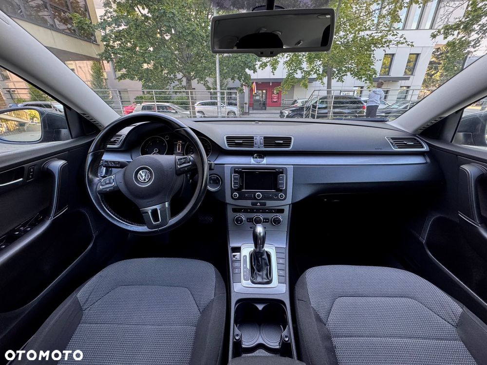 Volkswagen Passat 2.0 TDI DSG Highline - 11