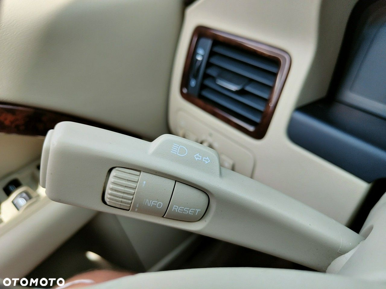 Volvo XC 70 T6 AWD Kinetic - 16