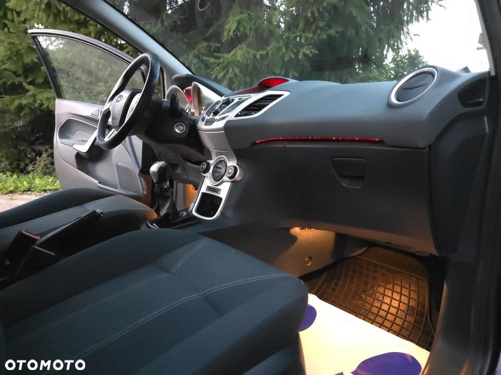 Ford Fiesta 1.25 Titanium - 28