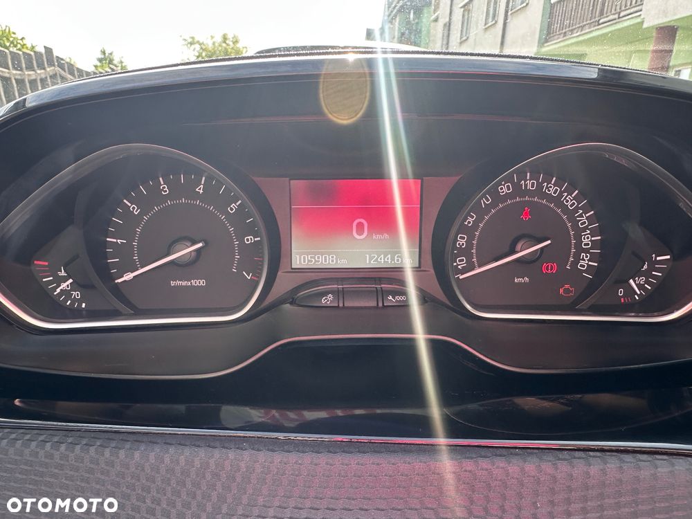 Peugeot 2008 PureTech 82 Style - 26