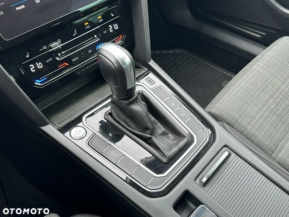 Volkswagen Passat Variant - 27