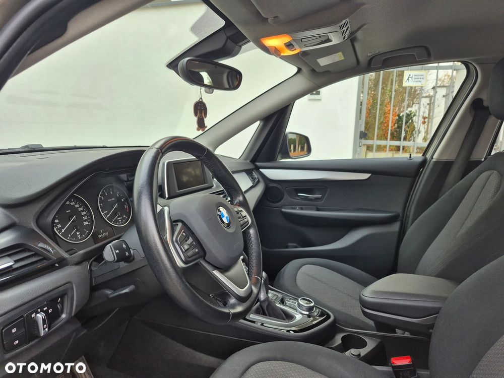BMW Seria 2 218i Advantage - 15