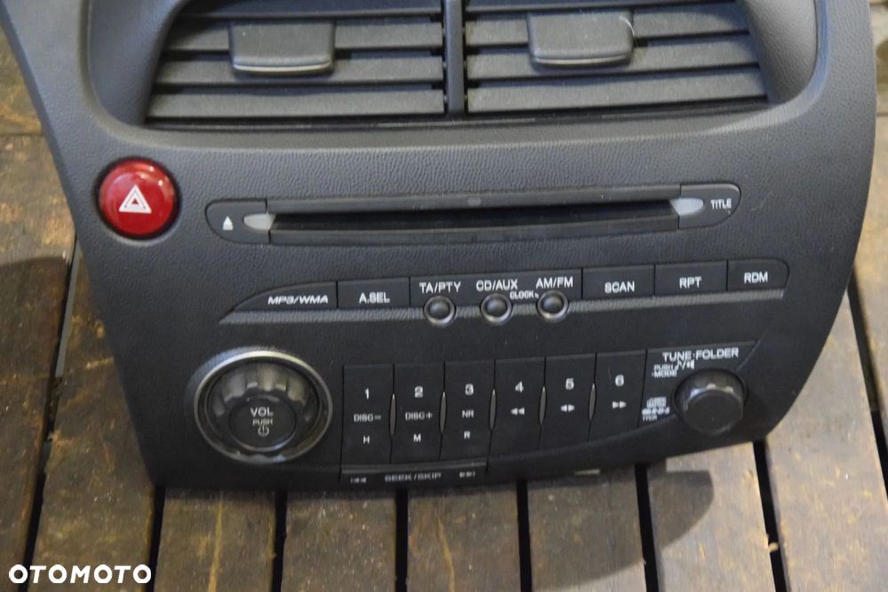 Honda Civic VIII UFO 06-11 Radio oryginalne EUROPA 39100-SMG-G113-M1 z kratką nawiewu - 3