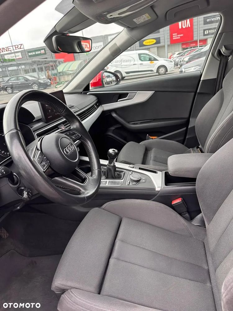 Audi A4 Avant 2.0 TDI - 12