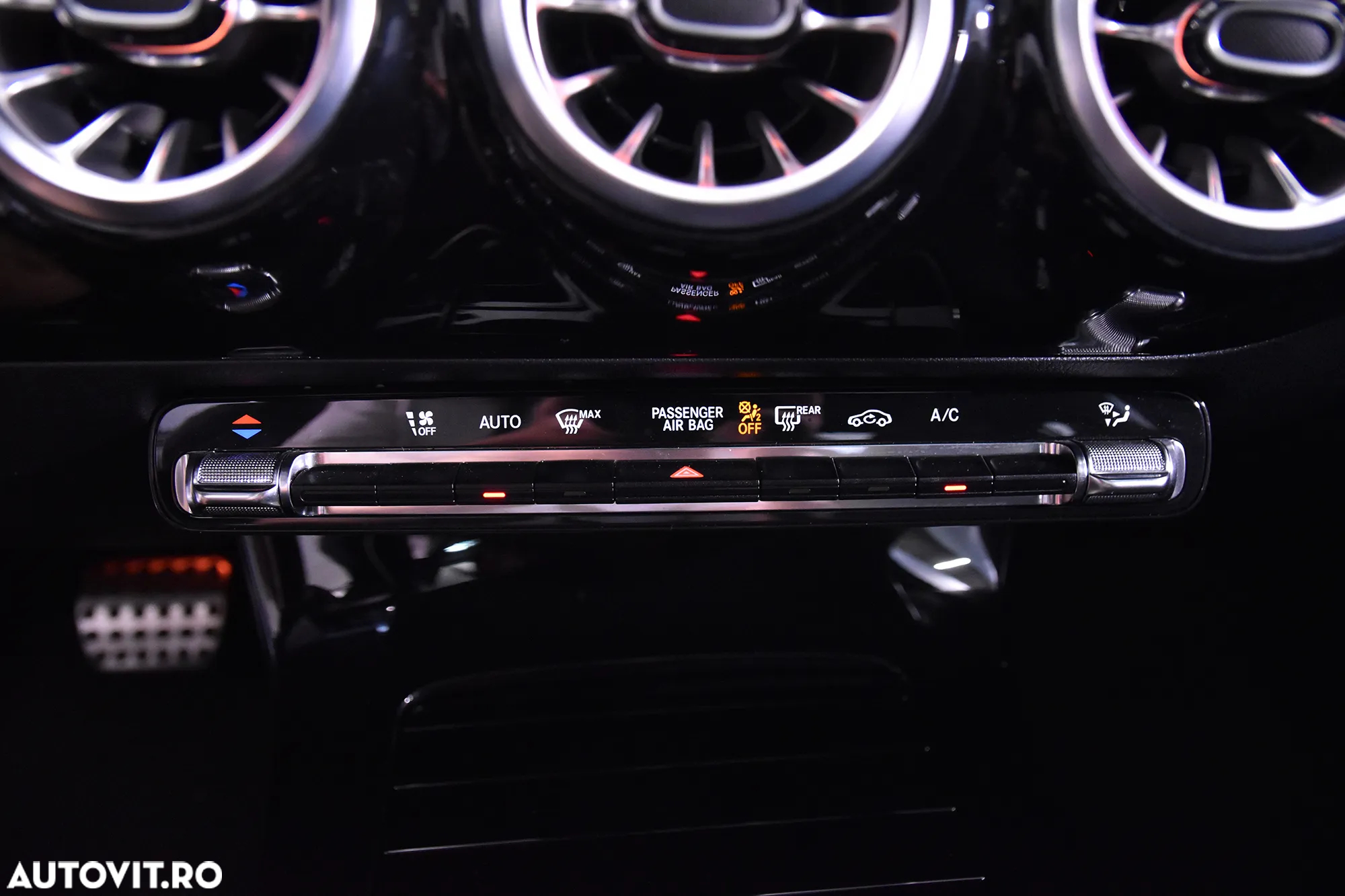 Mercedes-Benz CLA - 19