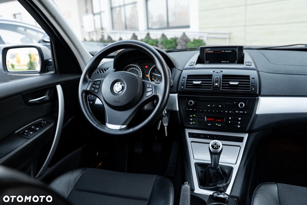 BMW X3 xDrive20i - 36