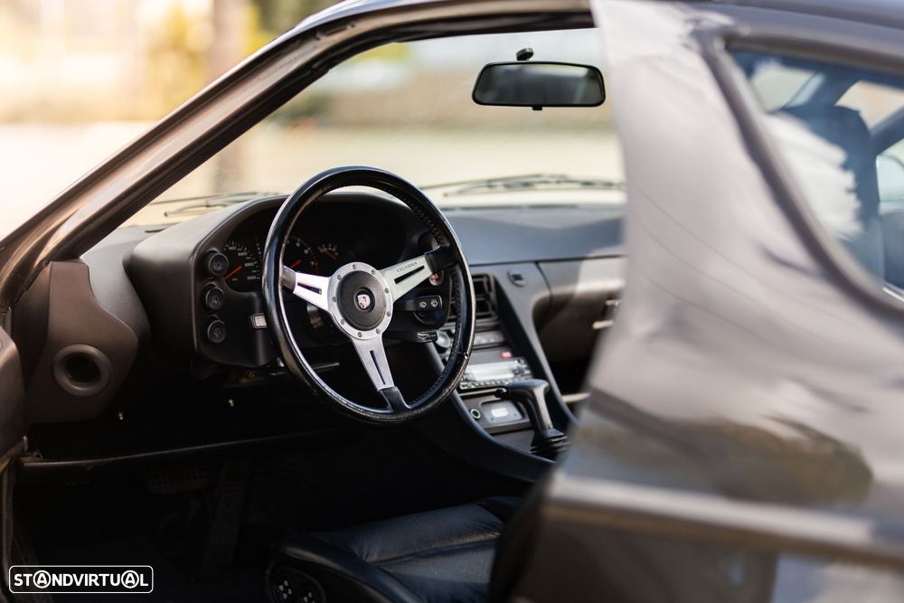 Porsche 928 S4 - 11