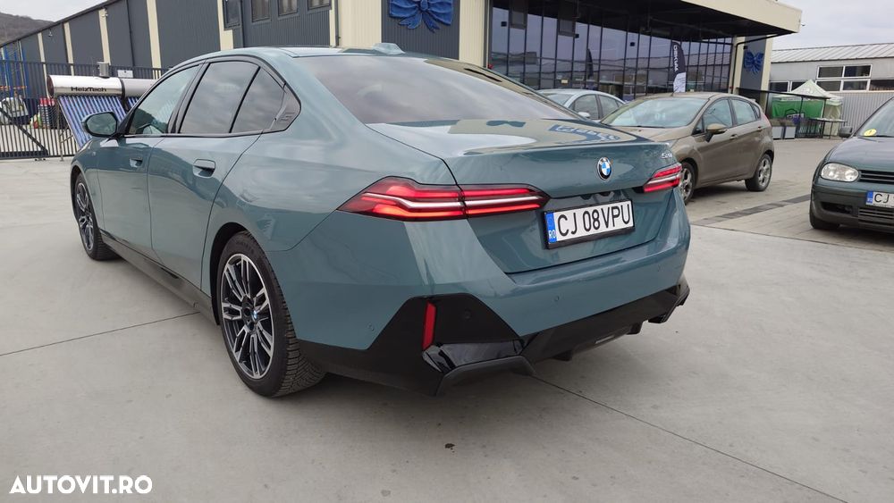 BMW Seria 5 520i AT MHEV - 6