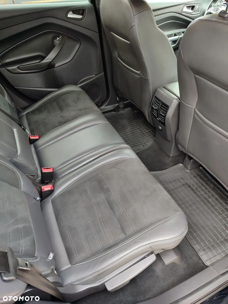 Ford Kuga 1.5 EcoBoost 2x4 ST-Line - 20