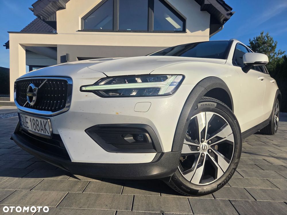 Volvo V60 Cross Country B4 D AWD Geartronic - 29
